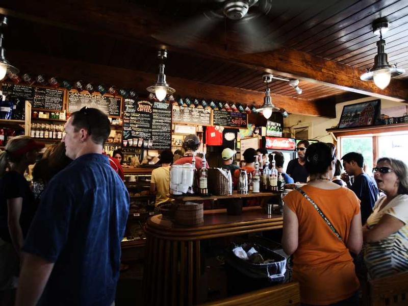 佛教徒如何進行布施儀式？